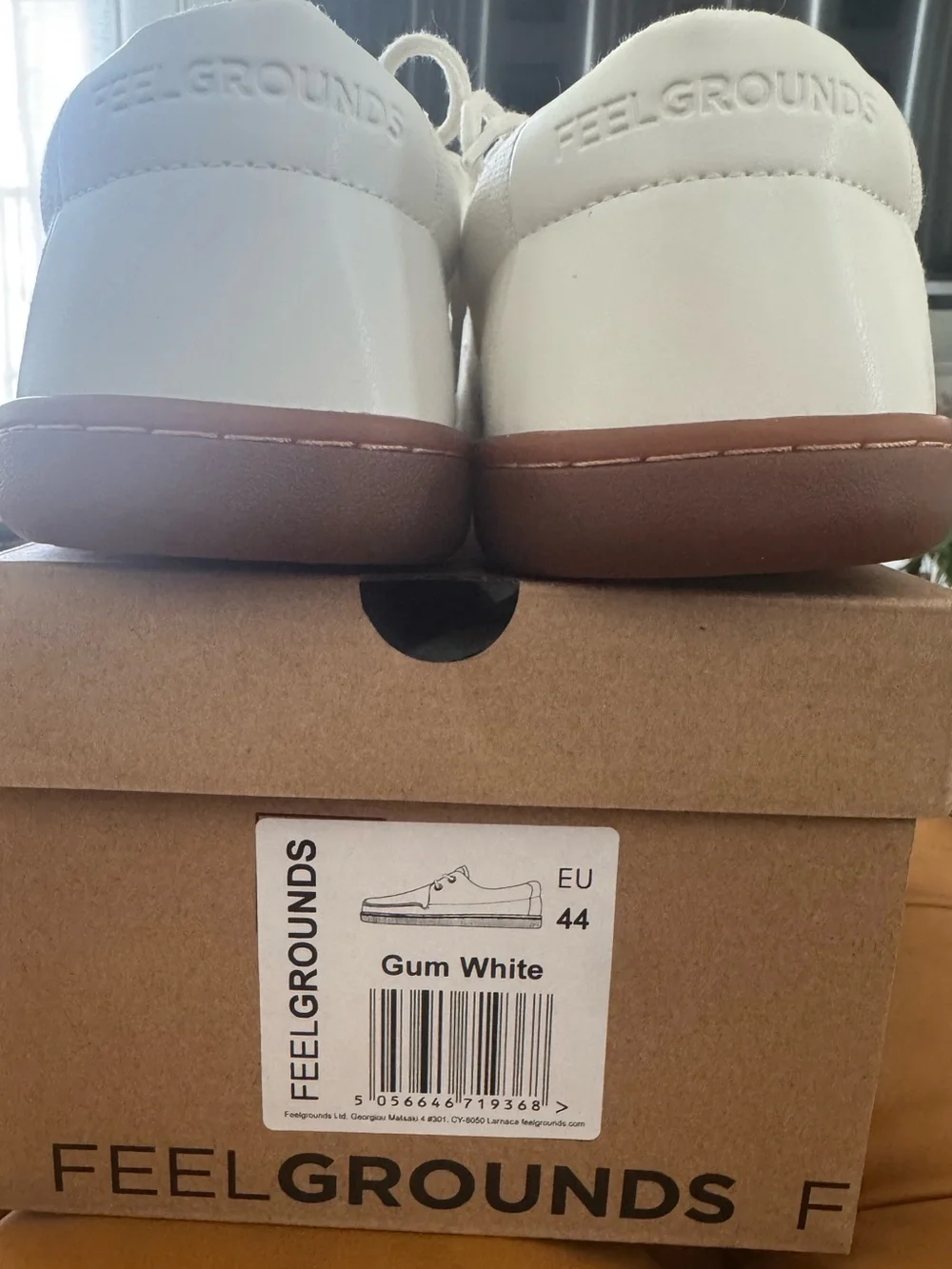 Feelgrounds Men’s Size 11 Gum White Barefoot Docks